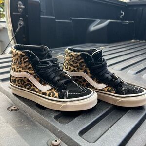Vans high top shoes sneakers women’s 8